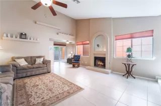 Photo #5: 2673945 Listing