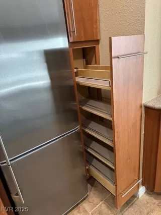 Photo #3: 2673972 Listing