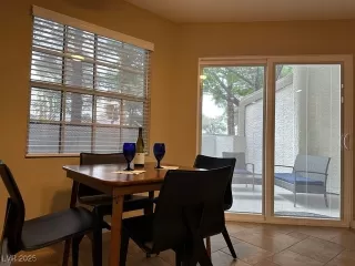 Photo #4: 2673972 Listing