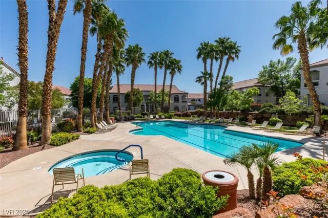 MLS: 2673990 Condo For Sale
