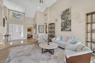 Photo #4: 2674005 Listing 