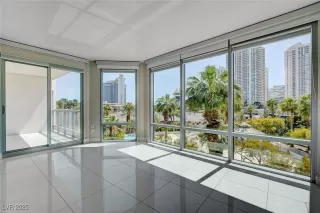 Photo #3: 2674020 Listing