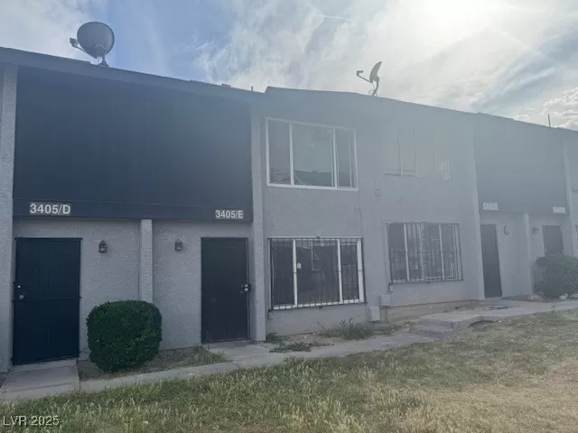 MLS: 2674037 Condo For Sale