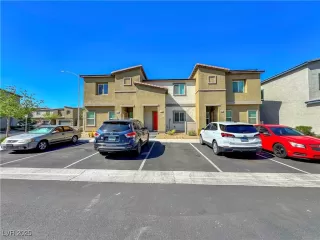 Photo #1: 2674054 Listing 