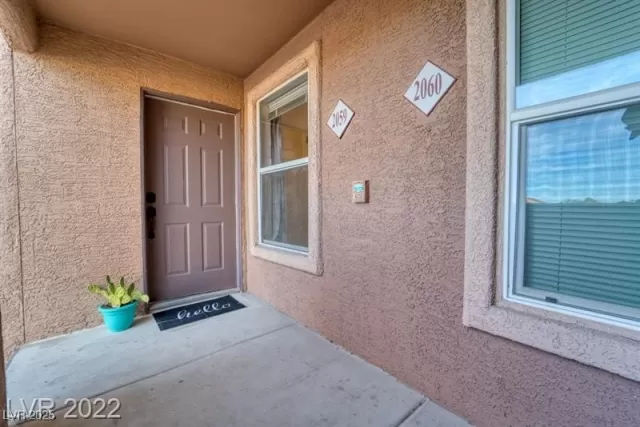 MLS: 2674057 Condo For Sale