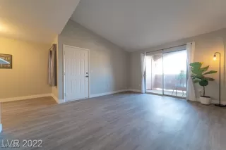 Photo #3: 2674057 Listing