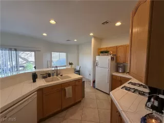 Photo #6: 2674078 Listing 