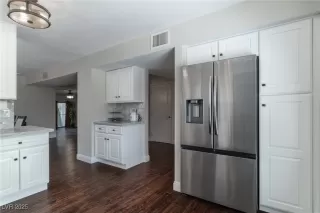 Photo #2: 2674094 Listing 