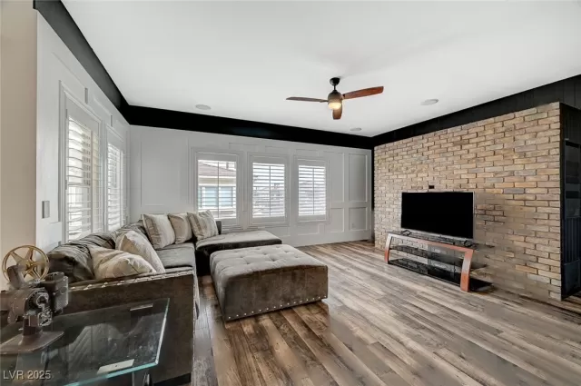MLS: 2674099 Condo For Sale