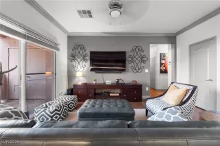 Photo #5: 2674107 Listing 