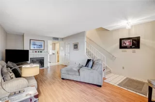 Photo #2: 2674126 Listing