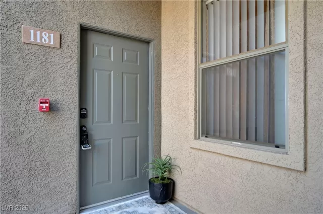 MLS: 2674152 Condo For Sale