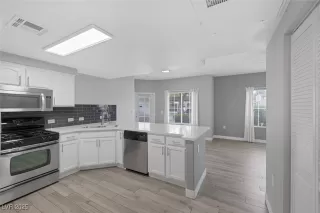 Photo #4: 2674160 Listing 