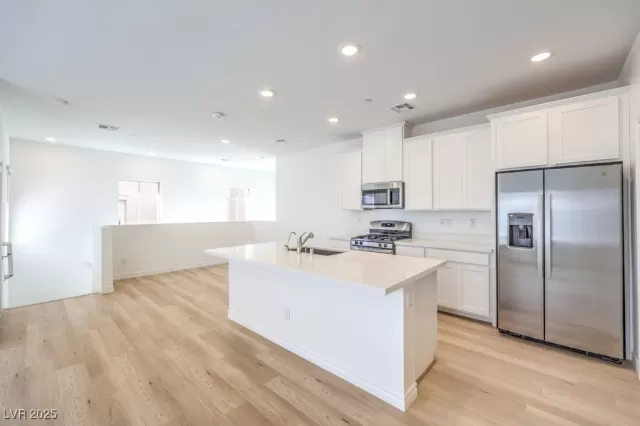MLS: 2674191 Condo For Sale