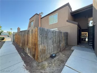 Photo #2: 2674217 Listing