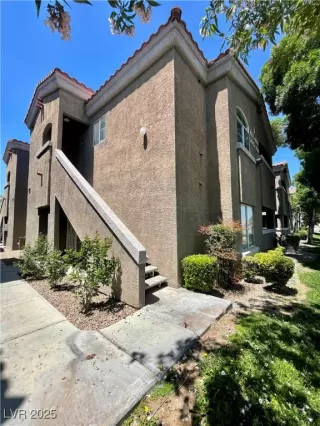 Photo #1: 2674251 Listing