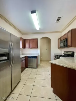 Photo #4: 2674251 Listing