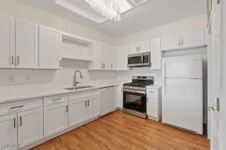 Photo #5: 2674294 Listing 