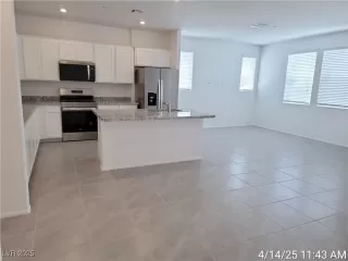 Photo #2: 2674295 Listing 