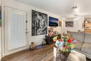 Photo #4: 2674301 Listing 