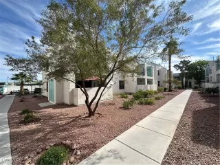 Photo #1: 2674310 Listing 