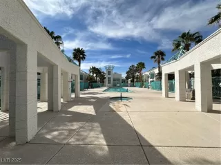 Photo #3: 2674310 Listing 