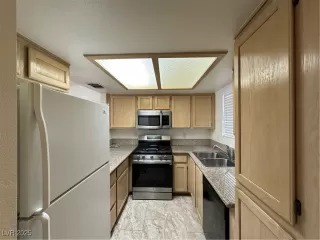 Photo #5: 2674310 Listing 