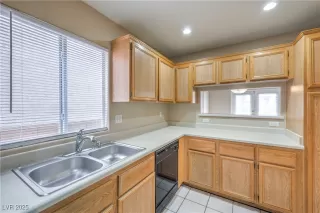 Photo #6: 2674315 Listing