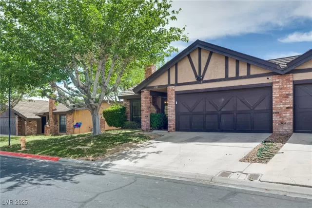 MLS: 2674328 Condo For Sale