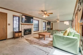 Photo #6: 2674328 Listing