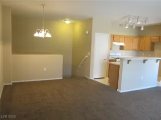 Photo #3: 2674400 Listing 