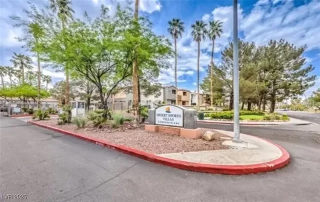 MLS: 2674449 Condo For Sale