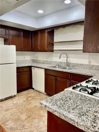 Photo #6: 2674452 Listing 