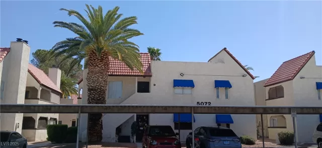 MLS: 2674453 Condo For Sale