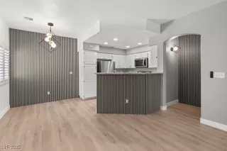 Photo #2: 2674459 Listing 