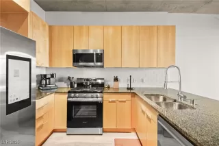 Photo #5: 2674503 Listing