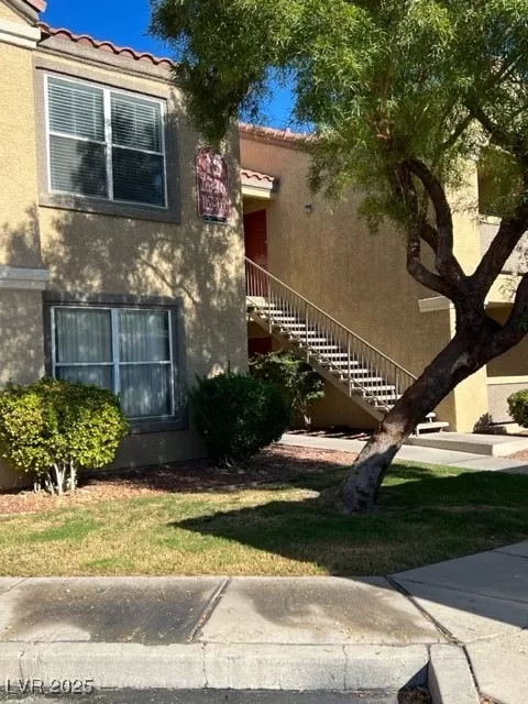 MLS: 2674543 Condo For Sale