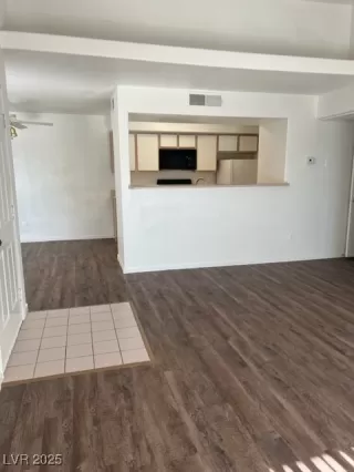 Photo #3: 2674543 Listing 