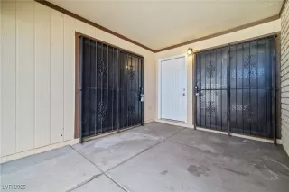 Click for more information on MLS # 2674547 : 3009 SAINT GEORGE STREET C More Details about MLS # 2674547 : 3009 SAINT GEORGE STREET C