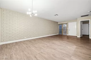 Photo #5: 2674547 Listing 