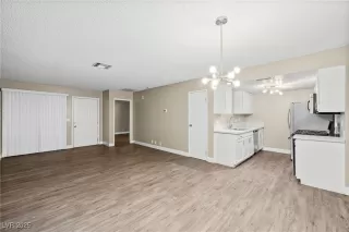 Photo #6: 2674547 Listing 