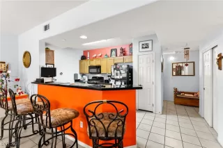 Photo #2: 2674550 Listing