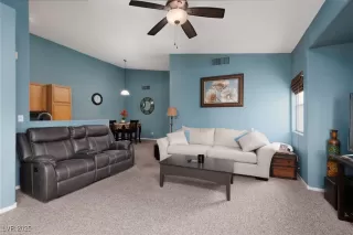 Photo #4: 2674555 Listing