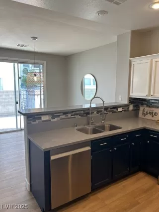 Photo #2: 2674567 Listing