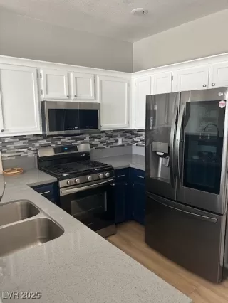 Photo #3: 2674567 Listing