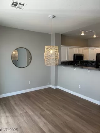 Photo #4: 2674567 Listing