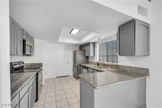 Photo #5: 2674576 Listing 