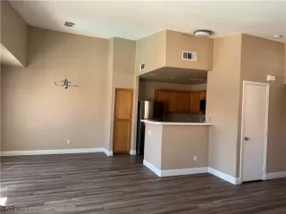 Photo #2: 2674590 Listing 