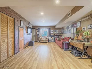 Photo #2: 2674611 Listing