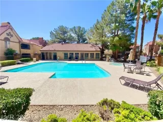 Photo #3: 2674612 Listing 